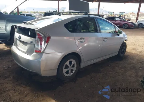 2014 Toyota Prius Two z USA, uszkodzony, nr VIN JTDKN3DUXE1752279